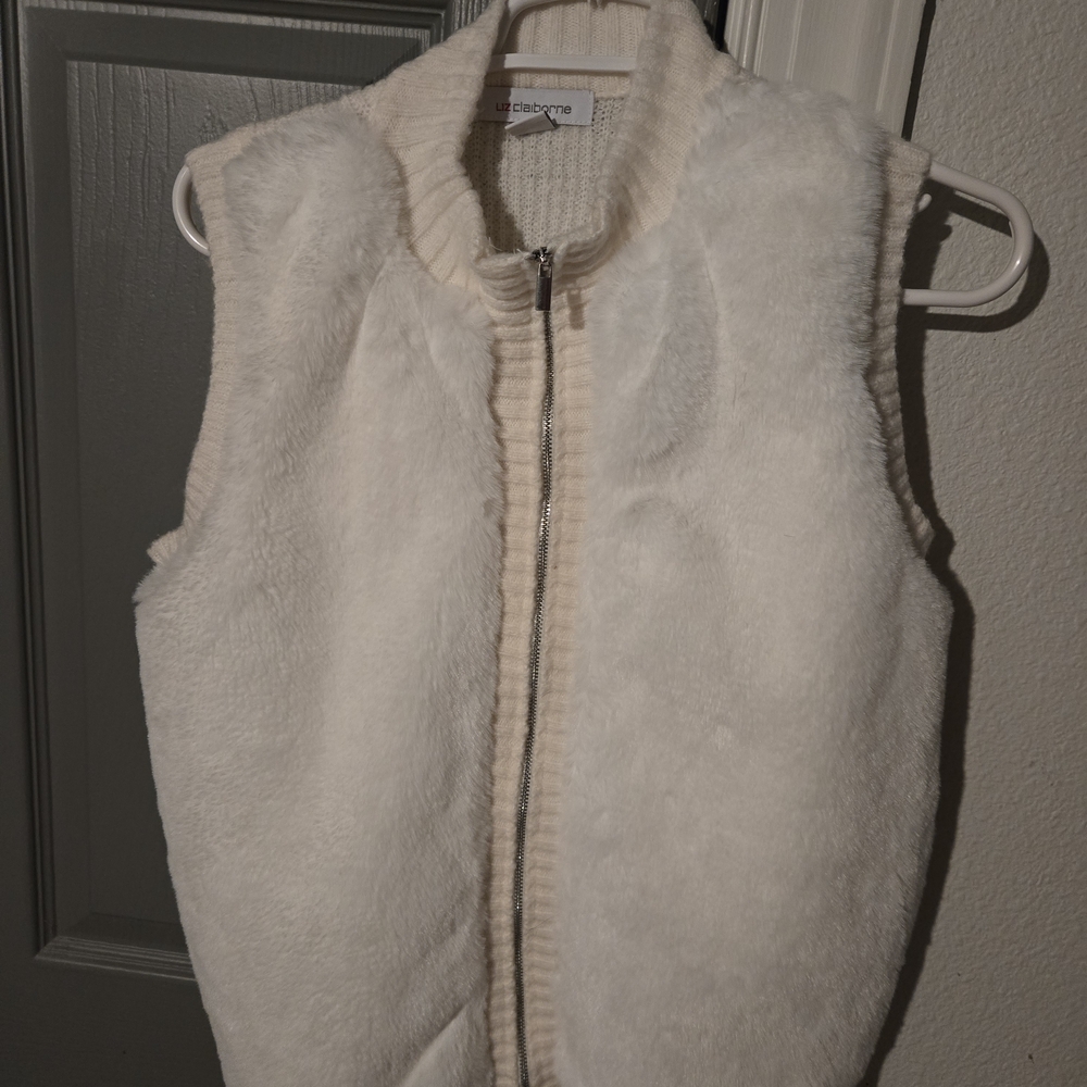 Liz Claiborne Soft White Fleece Vest